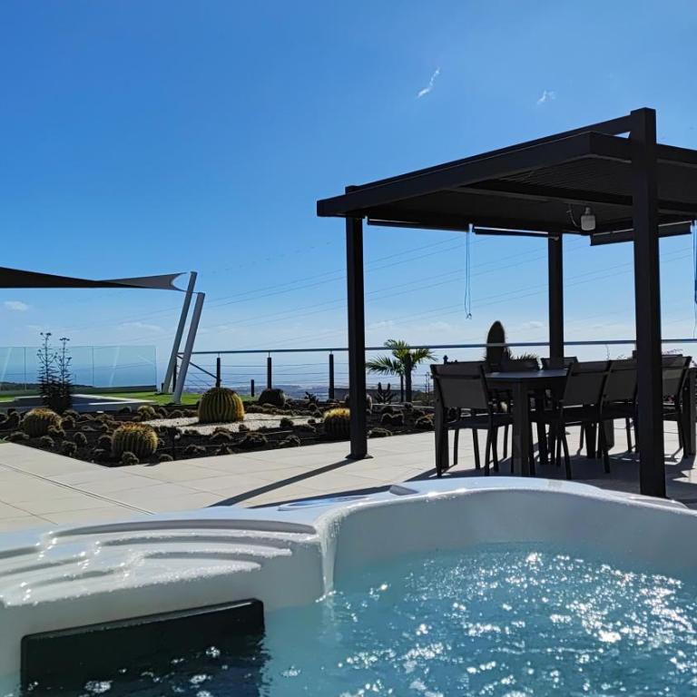 Blue Horizon Resort by Monte Leon - Villa - 79