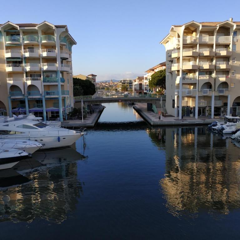 Charmant appartement à 350m de la plage et du port - Apartment mit 1 Schlafzimmer - 17