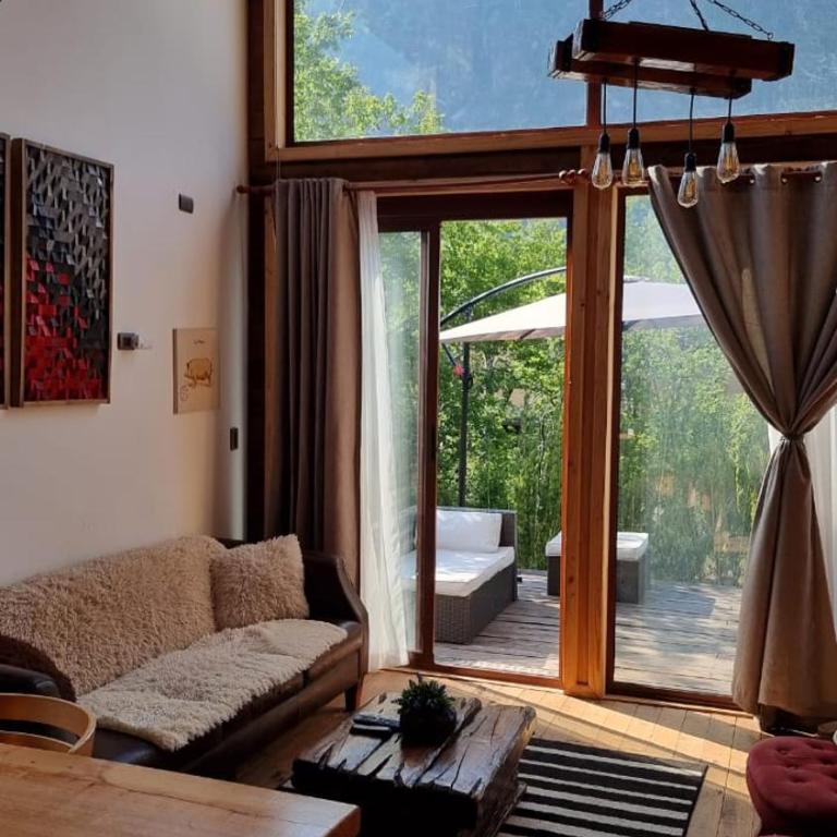 The Loft - One-Bedroom Chalet - 2