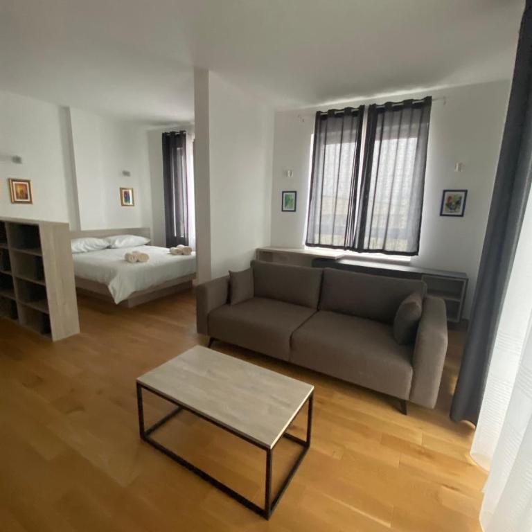 Apartmani G8 - Studio with Balcony - 1