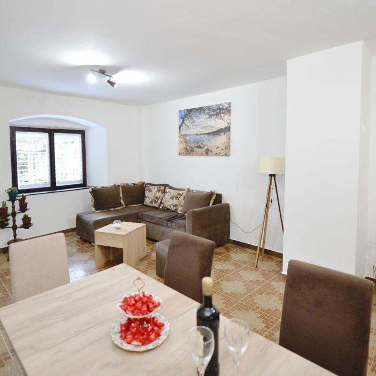 Stone house Dobrota,FREE PRIVATE PARKING - Three-Bedroom House - 21