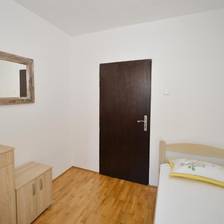 Stone house Dobrota,FREE PRIVATE PARKING - Three-Bedroom House - 35