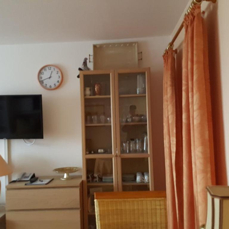 Fewo FRIADO im Ferienpark OA - ohne Zusatzkosten nach Anreise - mit Hallenbad, W-Lan, PKW-Garage, Kurtaxe mit Allgäu-Walser-Pass, Bett- und Handtuch-Wäsche sowie End-Reinigung - One-Bedroom Apartment - 32