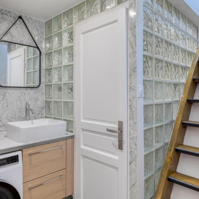 Les Vignes de Montmartre - Apartment - Split Level - 10