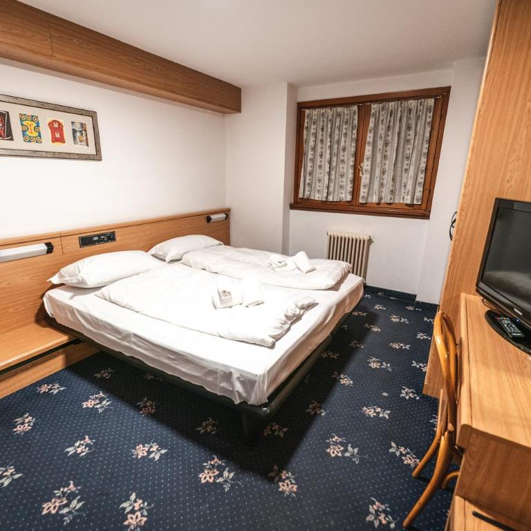Smart Hotel Renzi - Habitación Doble Estándar - 1 o 2 camas - 3
