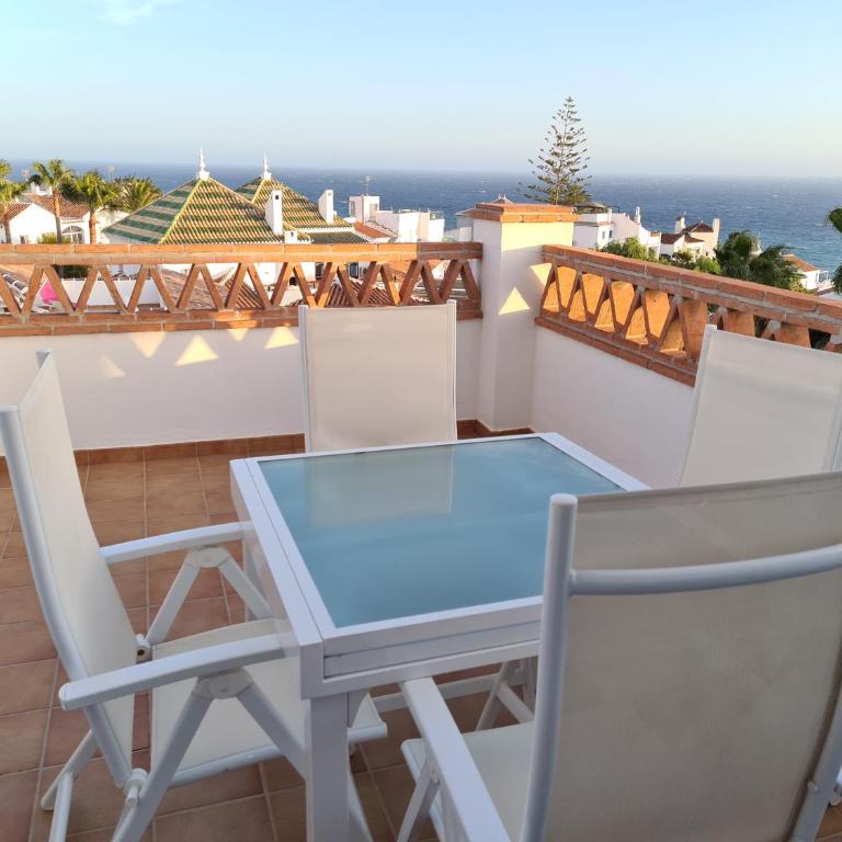 APARTAMENTO BONITO EN PINAL DEL MAR NERJA - Apartamento de 2 dormitorios - 2
