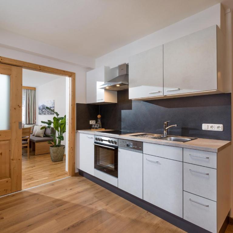Appartementhaus Fuchs - Apartment mit 2 Schlafzimmern und Bergblick - 5