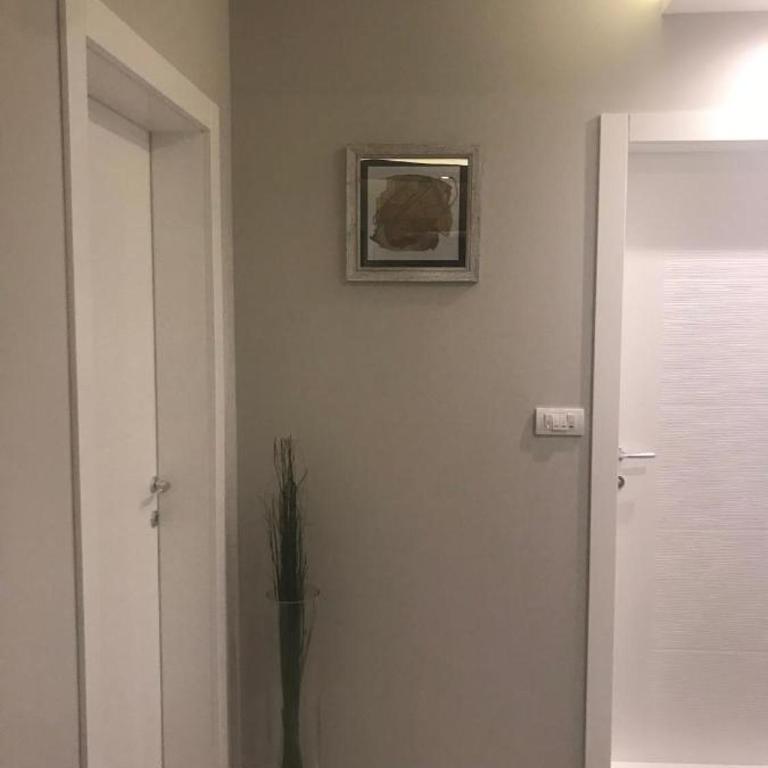 Apartman Premier 32 Milmari - One-Bedroom Apartment - 14