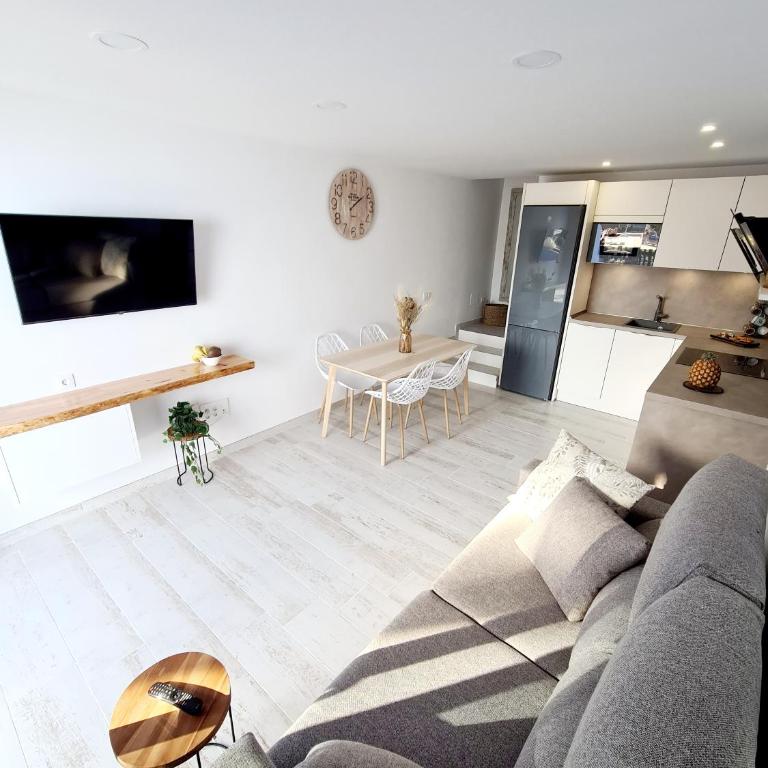 Atlantic Paradise - Two-Bedroom House - 8