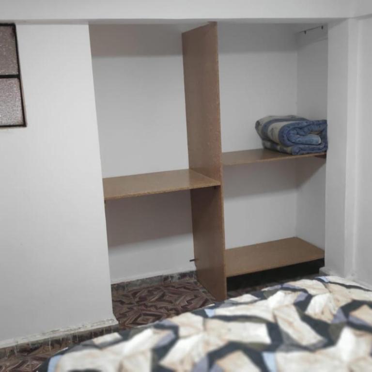 Edificio familiar con varios departamentos independientes - Two-Bedroom Apartment - 9