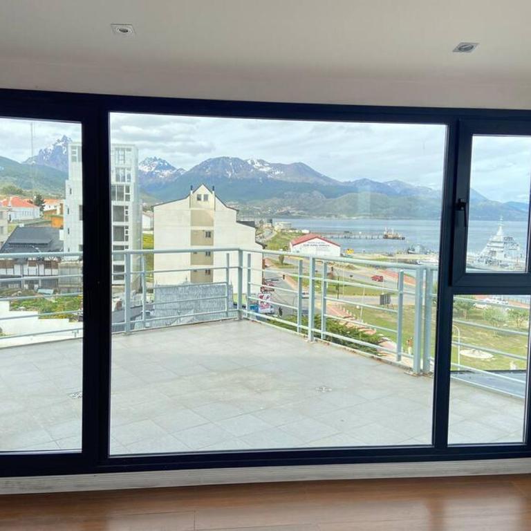 Semi-piso in Patagonia Ushuaia Rebate in physical dollar - Apartamento de 2 dormitorios - 29