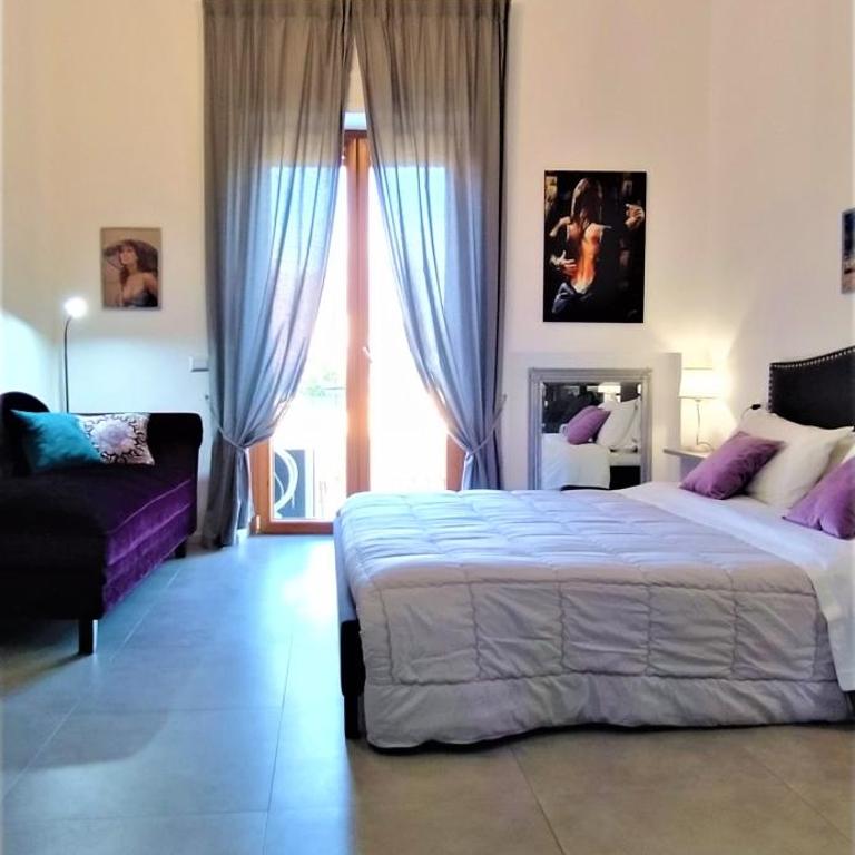 Symposion B&B Apart - Camera Matrimoniale Deluxe con Balcone - 10