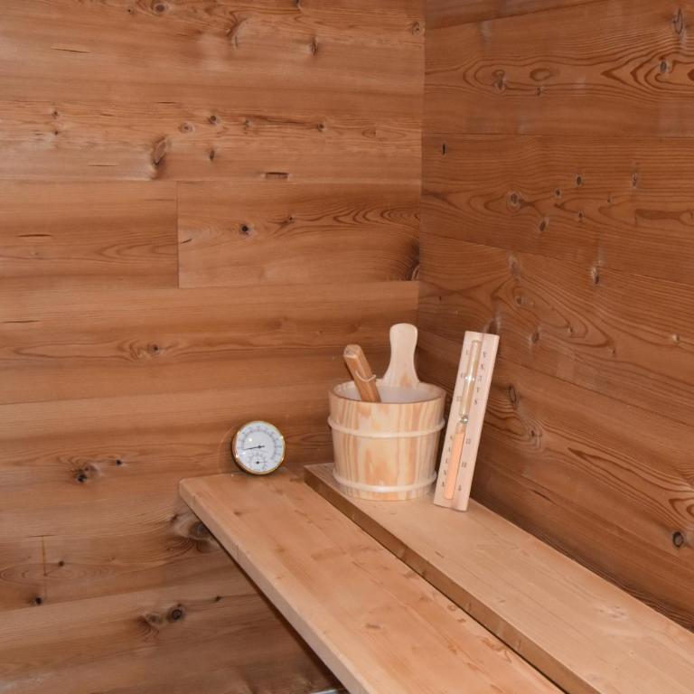 VAUJANYLOCATIONS - Marguerite - Appartement Supérieur avec Sauna - 3