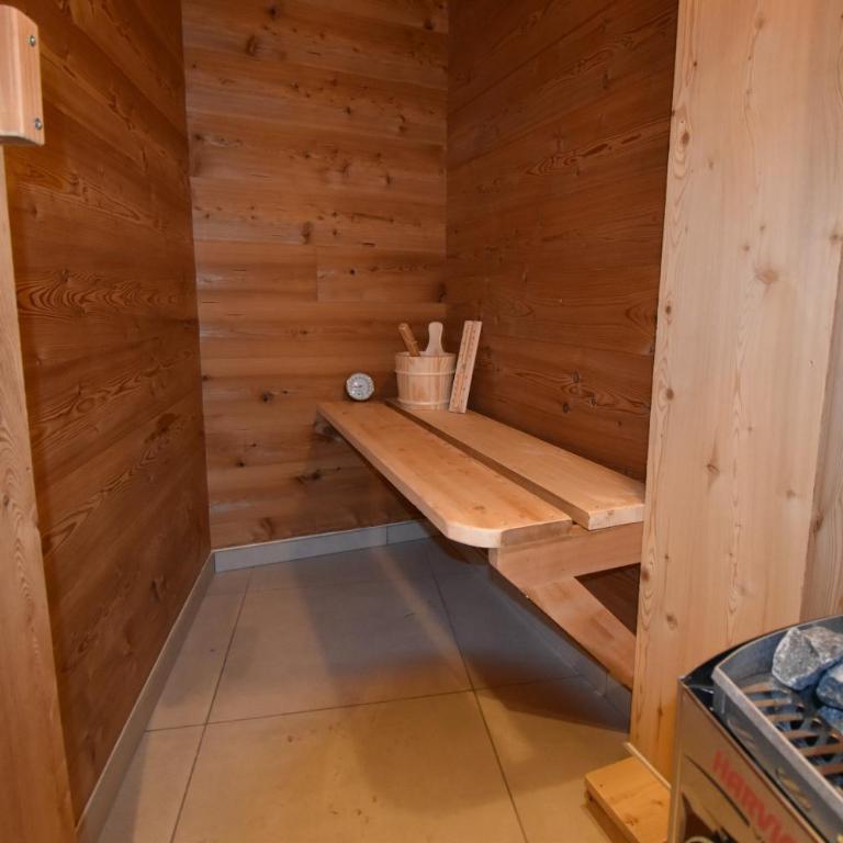 VAUJANYLOCATIONS - Marguerite - Appartement Supérieur avec Sauna - 13
