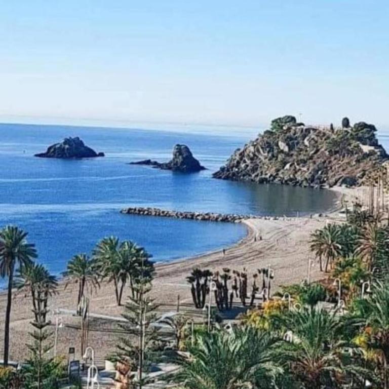 At the center & very close to the Paseo beach, with double garage, renovated and fully equipped apartment - Apartamento de 3 dormitorios - 5