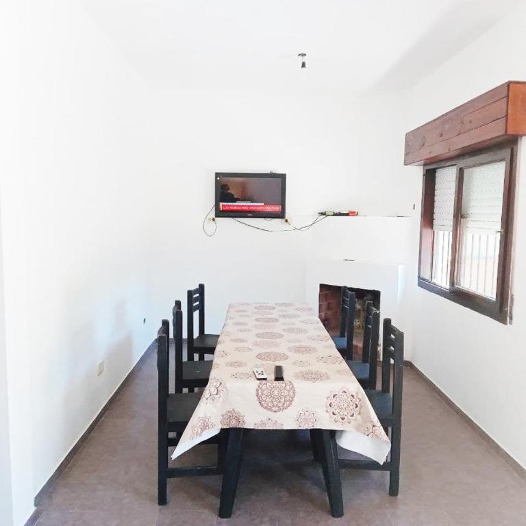 Family Hause - Three-Bedroom House - 3