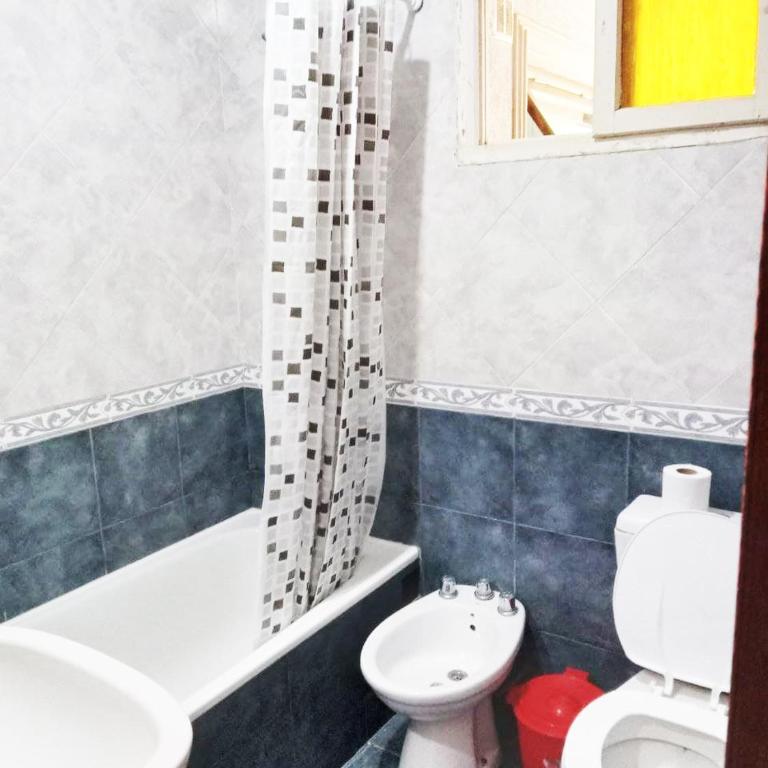 Family Hause - Three-Bedroom House - 5