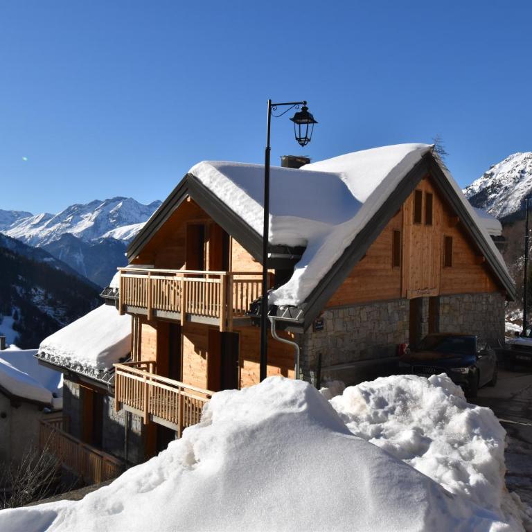 VAUJANYLOCATIONS - Marguerite - Appartement Supérieur avec Sauna - 1