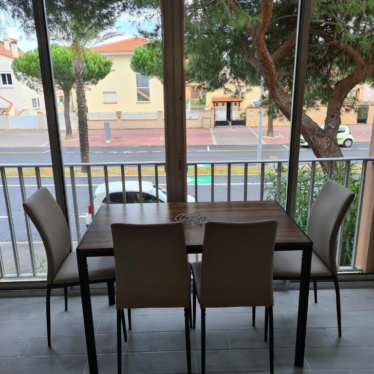 Superbe T2 climatisé, proche plage avec parking privé - Apartment mit 1 Schlafzimmer - 13