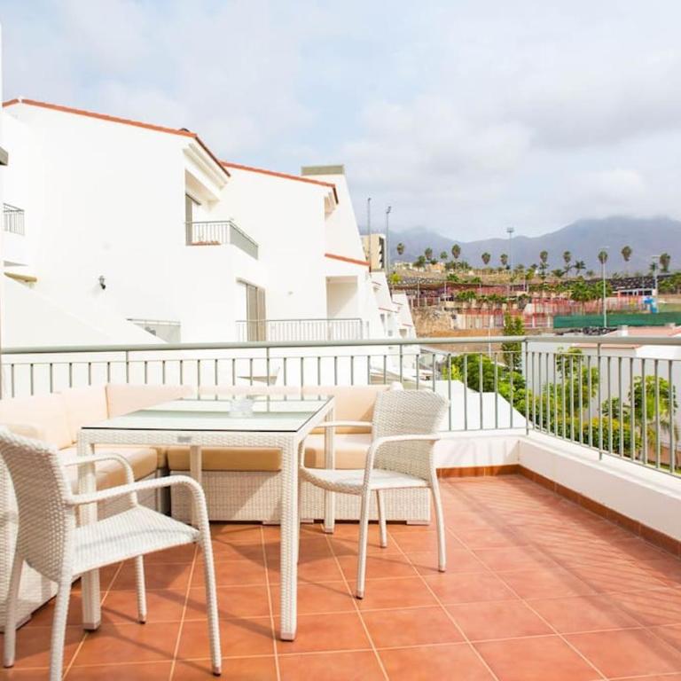 2 Bedrooms Apartment In Magnolia Golf Resort, La Caleta - Apartamento con vistas al mar - 16