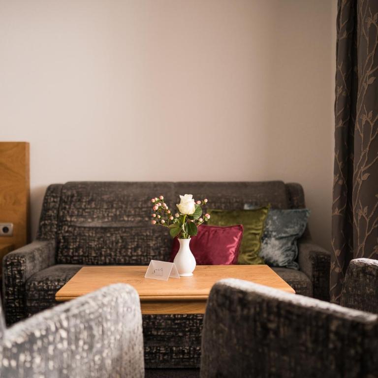 Hotel Seespitz - Superior Doppelzimmer mit Balkon - 3
