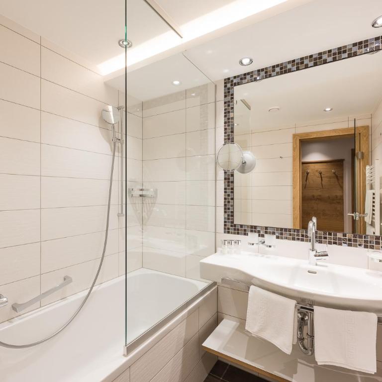 Hotel Seespitz - Superior Doppelzimmer mit Balkon - 6