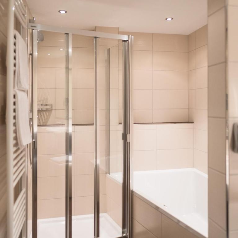 Hotel Seespitz - Deluxe Suite mit Balkon - 2