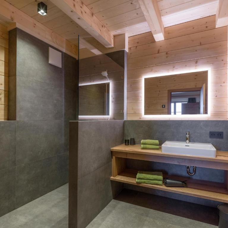 Schrolln Appartements - Apartment mit 2 Schlafzimmern und Dusche - 3