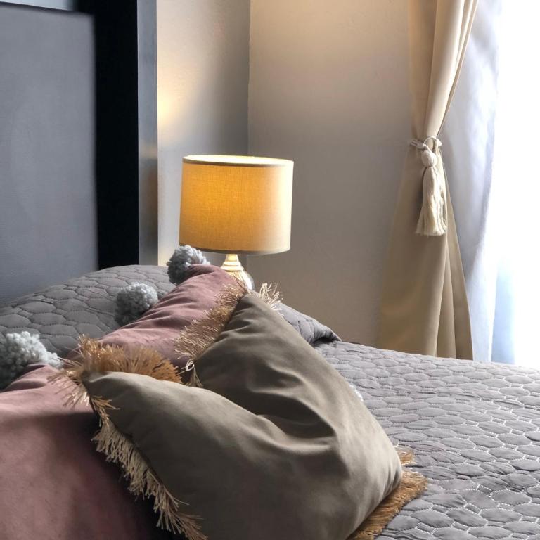 Loft Meraki with parking 7min to downtown - Two-Bedroom Apartment - 9