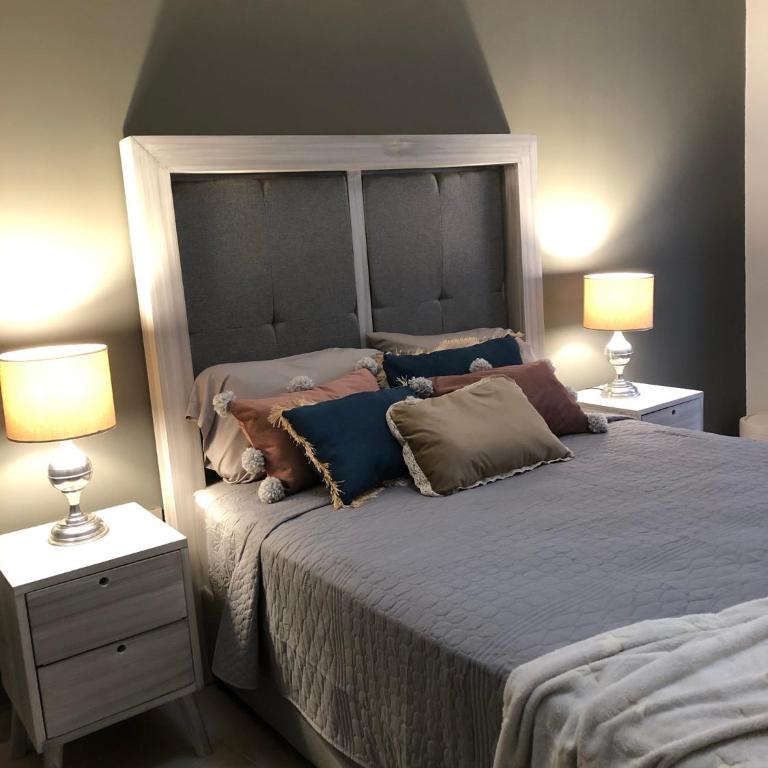 Loft Meraki with parking 7min to downtown - Two-Bedroom Apartment - 39