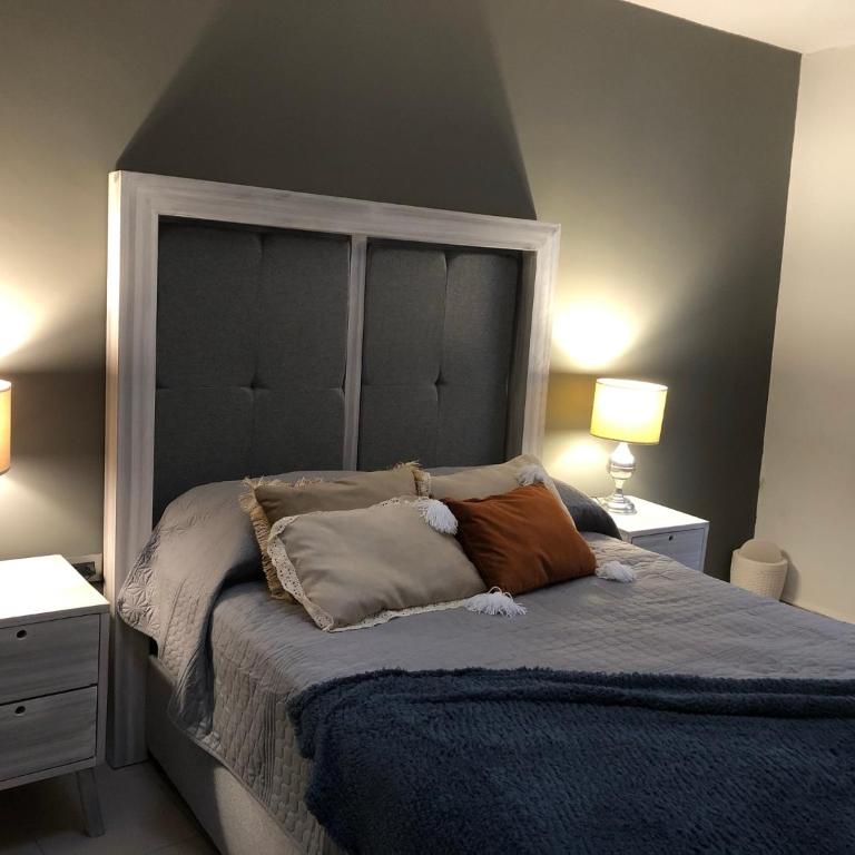 Loft Meraki with parking 7min to downtown - Two-Bedroom Apartment - 20