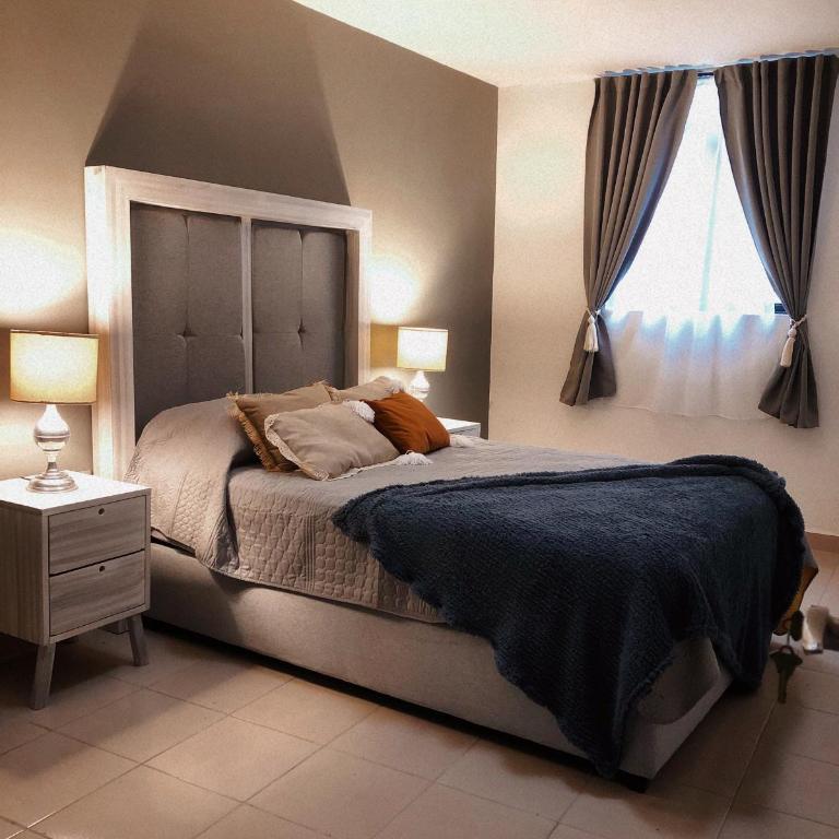 Loft Meraki with parking 7min to downtown - Two-Bedroom Apartment - 49