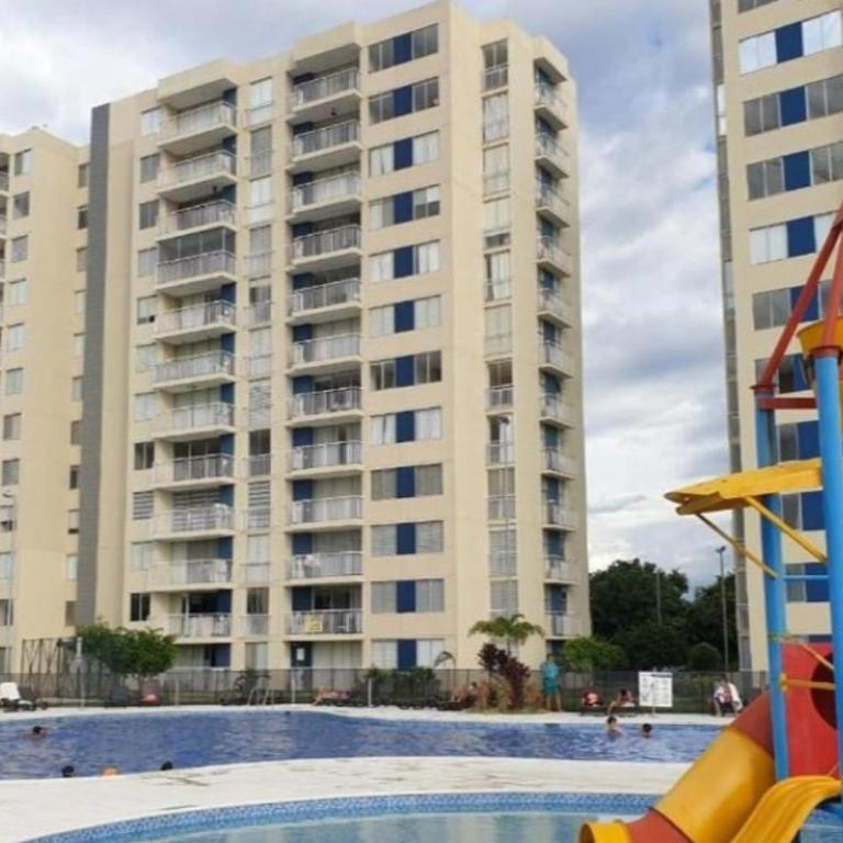 Confortable apartamento en conjunto Puerto Azul Club House - Apartamento de 2 dormitorios - 43