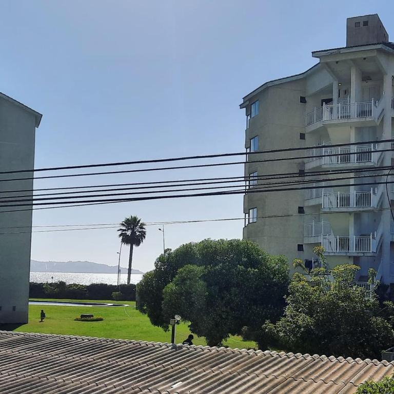 Gran Departamento a pasos de la Playa! - Three-Bedroom Apartment - 3