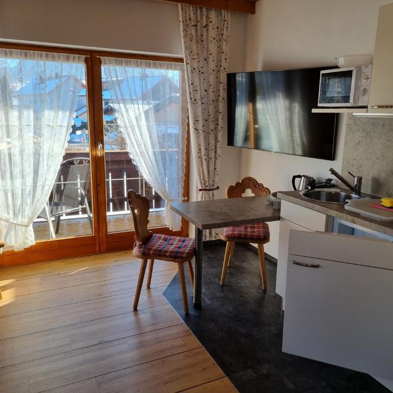 Ferienwohnungen am Buchbrunnen - Apartment 1 - 17