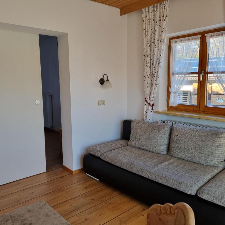 Ferienwohnungen am Buchbrunnen - Apartment 1 - 16