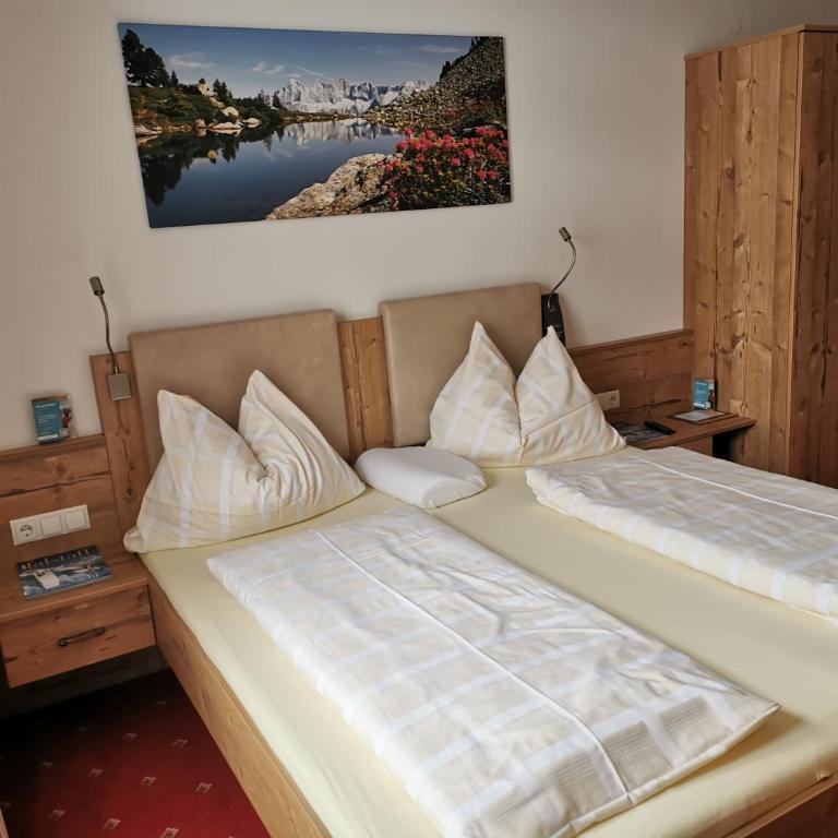 modern&renovated - Hotelpension Oberauer Wagrain - Design Double Room with Mountain View - 12