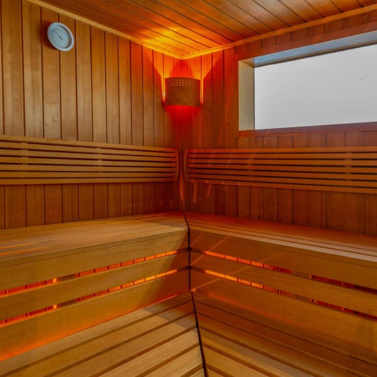 Exclusive Apartment near Ischgl with Spa Area in house - Deluxe Apartment - 46