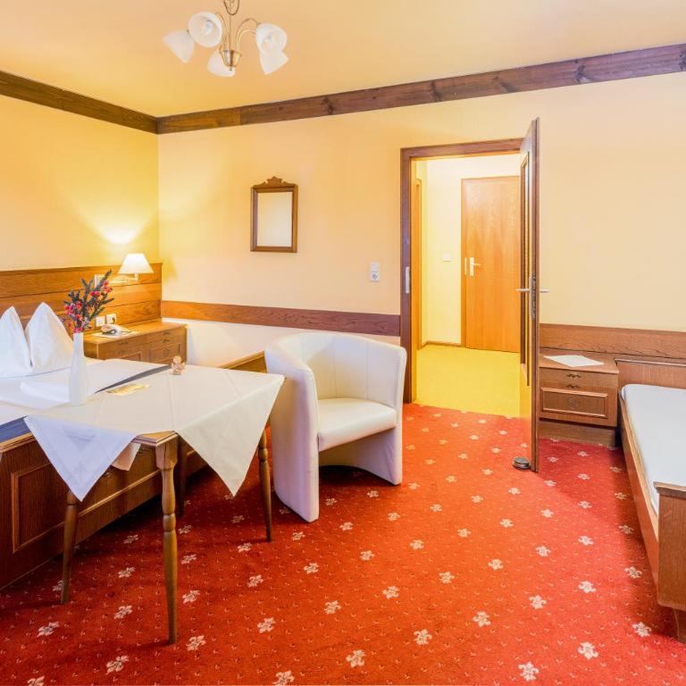 Ferienhotel Knollhof - Dreibettzimmer - 8