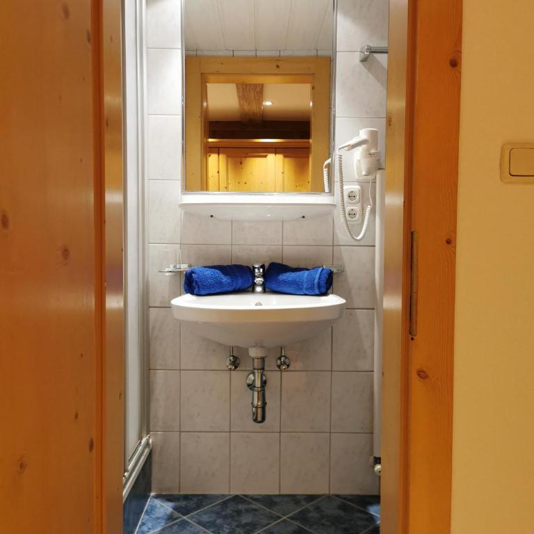 Hotel Garni Schönblick - Apartment mit 3 Schlafzimmern – Nebengebäude - 4