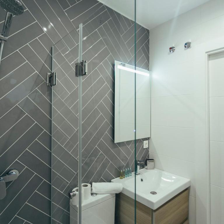 Modern with balcony- 2Bd 2Bth- San Vicente - Apartamento de 2 dormitorios - 49