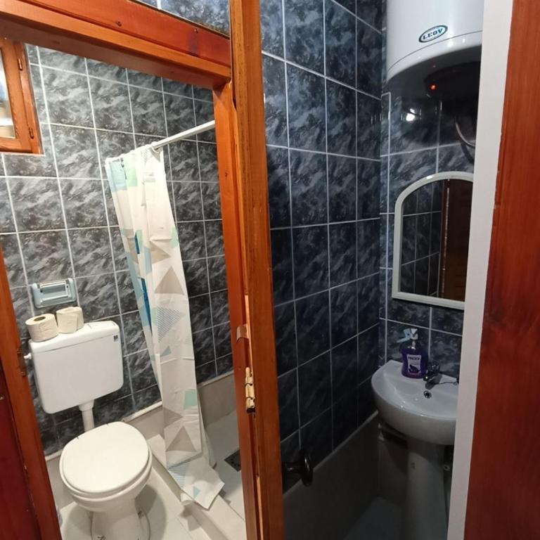 Apartments & Rooms Vitko - Twin Room with Shared Bathroom - 9