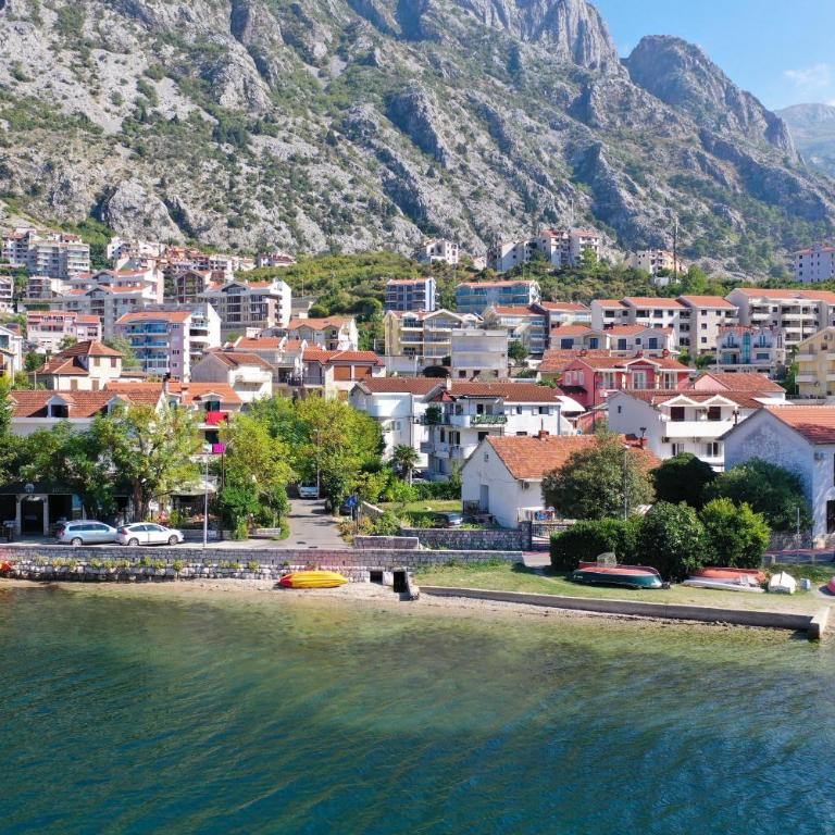 Stone house Dobrota,FREE PRIVATE PARKING - Three-Bedroom House - 10