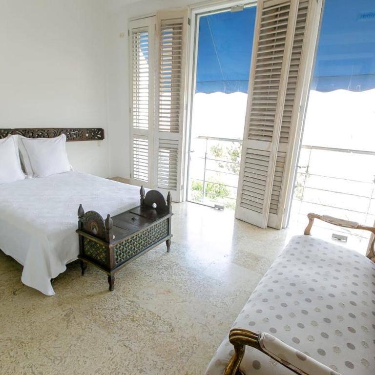 Lujoso apartamento, piscina con vista al mar - Three-Bedroom Apartment - 19