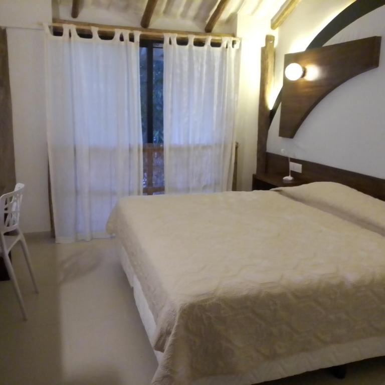 Chiibal - Double Room with Private Bathroom - 2