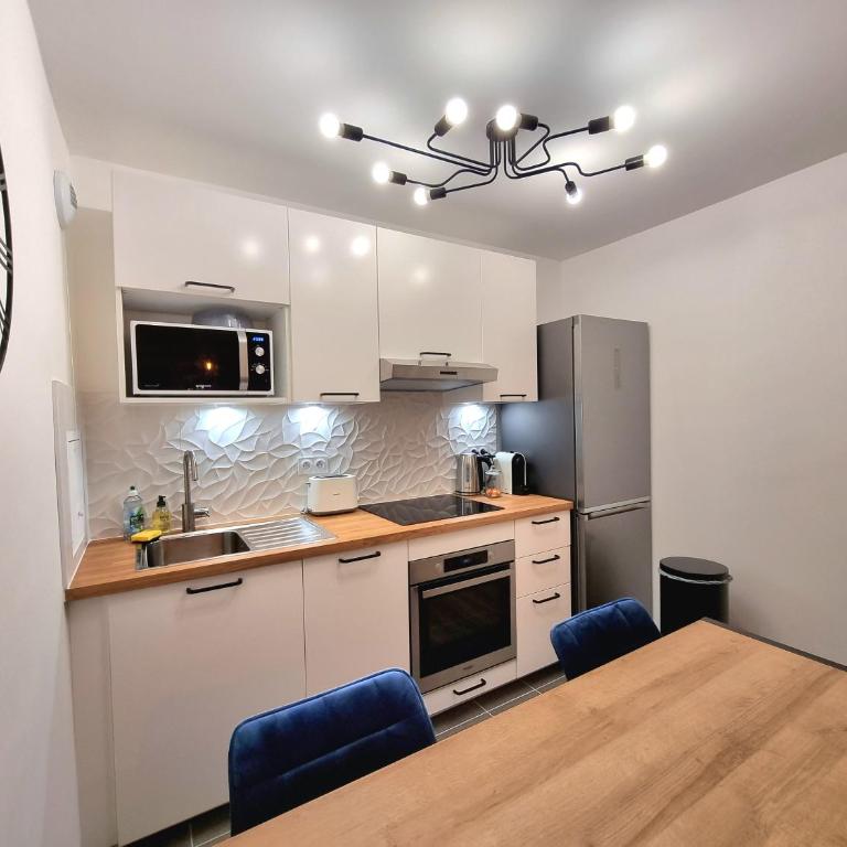 ***Suite Régence * 5min Disney & Shopping * NEW*** - Appartement 2 Chambres - 14