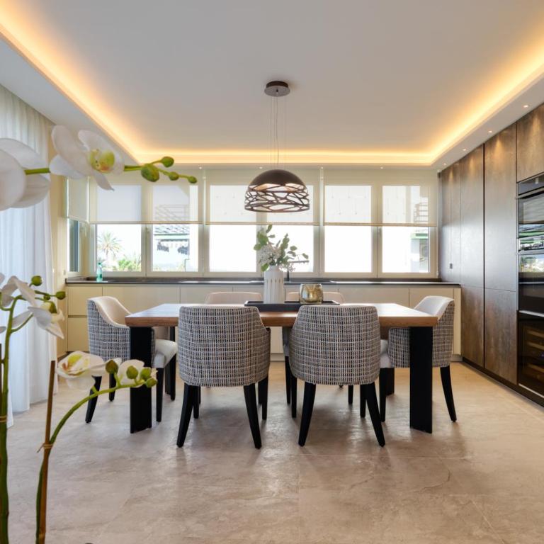 Luxury 3 Bedroom Beach Front Apartment in Marbella - Apartamento de 3 dormitorios - 10