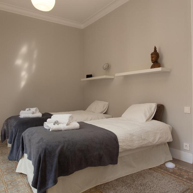 Enjoy Apartments Sofia - Three-Bedroom Apartment with Balcony - 23