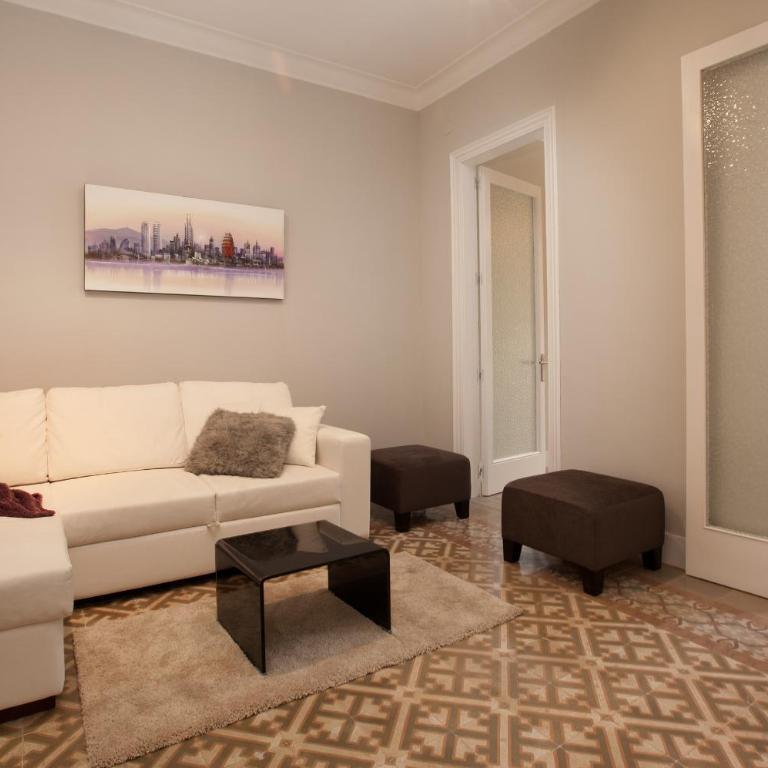Enjoy Apartments Sofia - Three-Bedroom Apartment with Balcony - 3