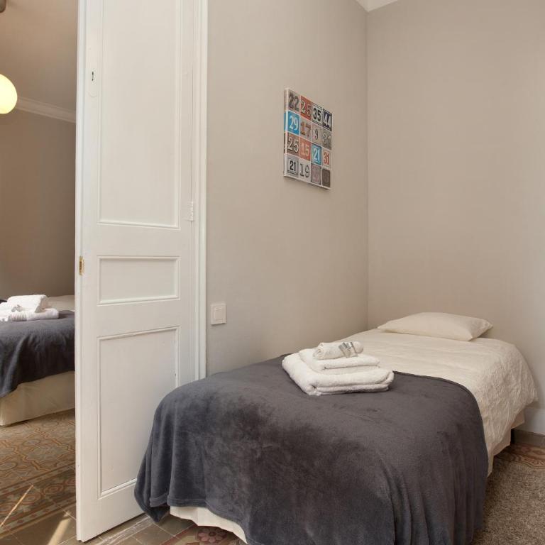 Enjoy Apartments Sofia - Three-Bedroom Apartment with Balcony - 30